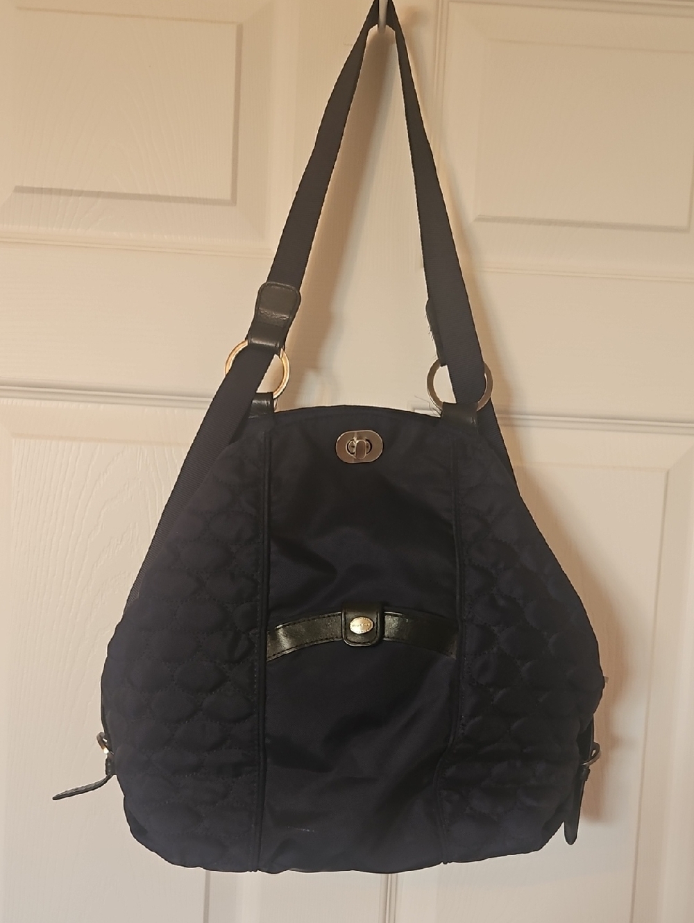 Designer-Style Quilted Shoulder Bag in Navy
